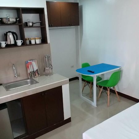 Clark-Pad Inn, Angeles City Esterno foto