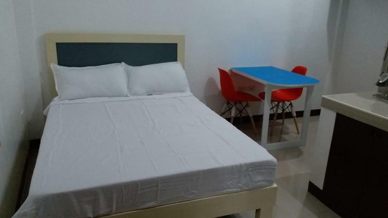 Clark-Pad Inn, Angeles City Esterno foto