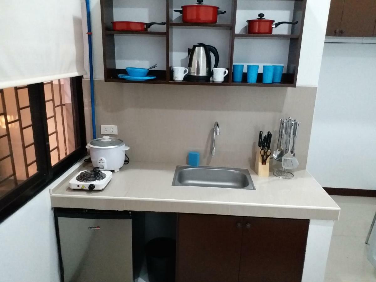 Clark-Pad Inn, Angeles City Esterno foto