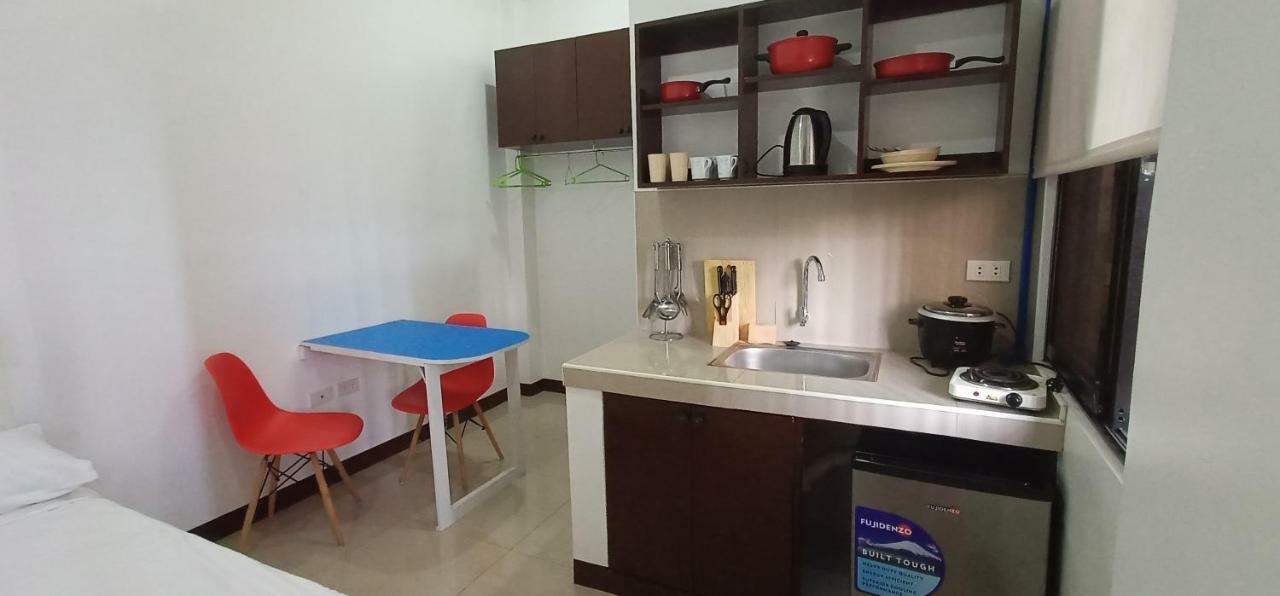 Clark-Pad Inn, Angeles City Esterno foto