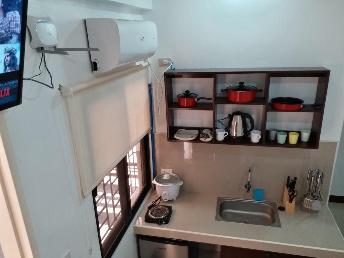 Clark-Pad Inn, Angeles City Esterno foto