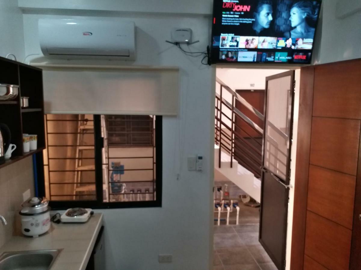 Clark-Pad Inn, Angeles City Esterno foto