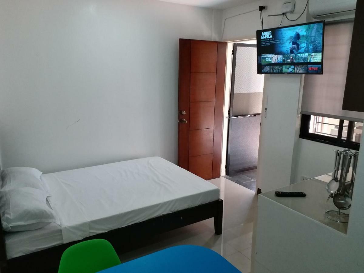 Clark-Pad Inn, Angeles City Esterno foto