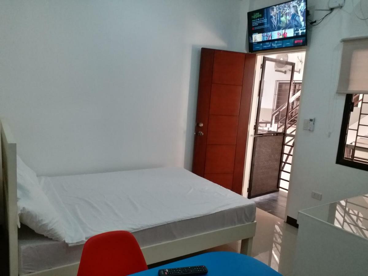 Clark-Pad Inn, Angeles City Esterno foto