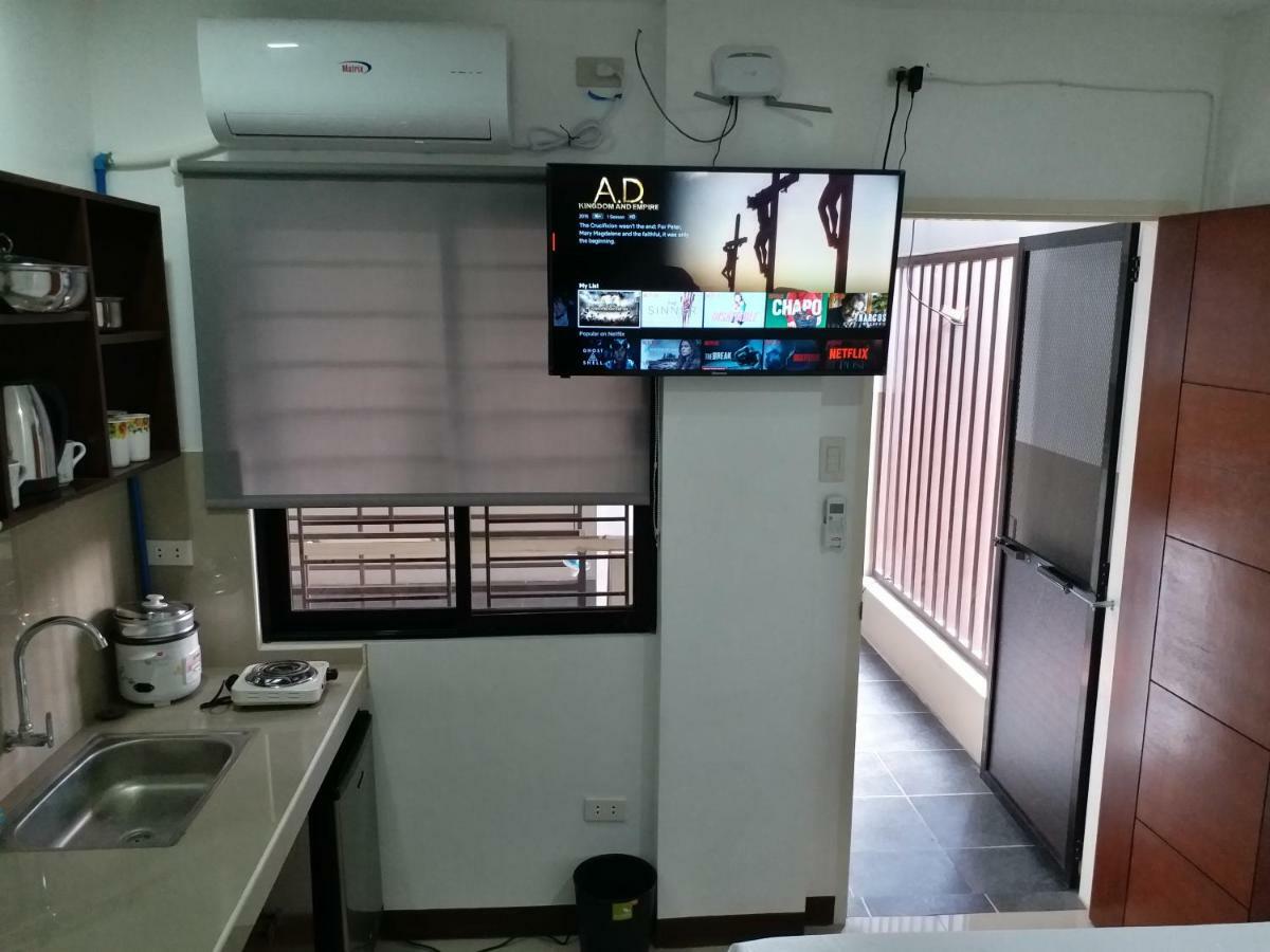Clark-Pad Inn, Angeles City Esterno foto