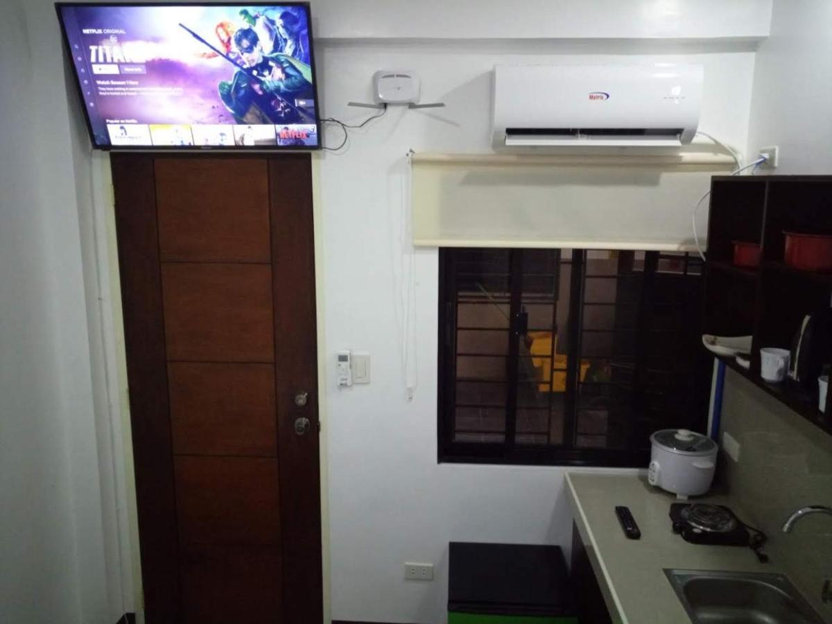 Clark-Pad Inn, Angeles City Esterno foto